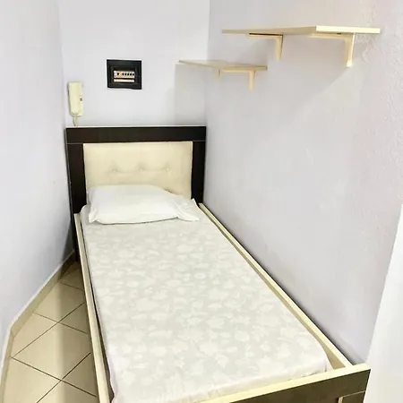 Lovely 2-bedroom Flat 1 Min Walk